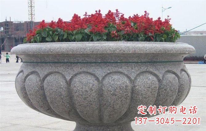 湖南流线形花盆雕塑,打造完美室外空间