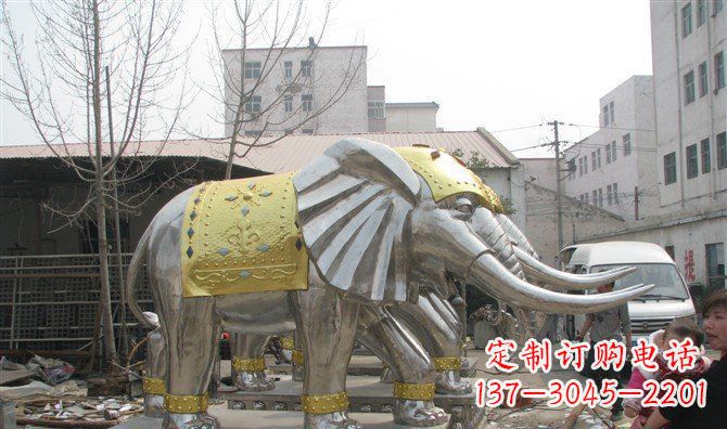湖南广场大象不锈钢雕塑