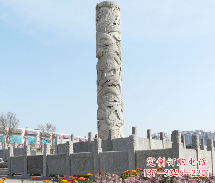 湖南广场景观大理石龙柱石雕,展现神秘传统风采