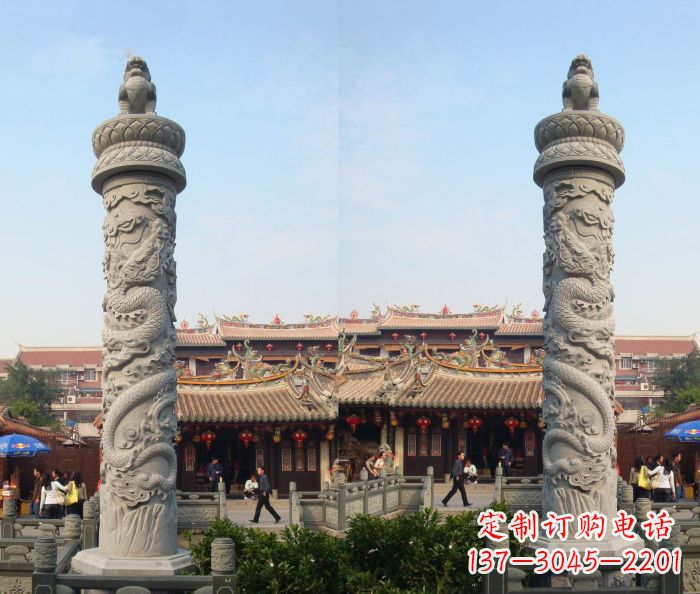 湖南精美的汉白玉龙柱石雕塑