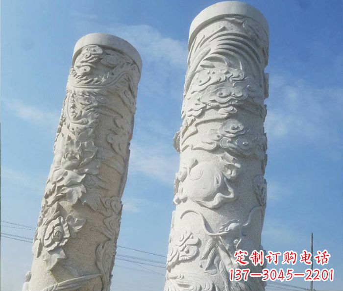湖南艺术化的广场龙柱石雕