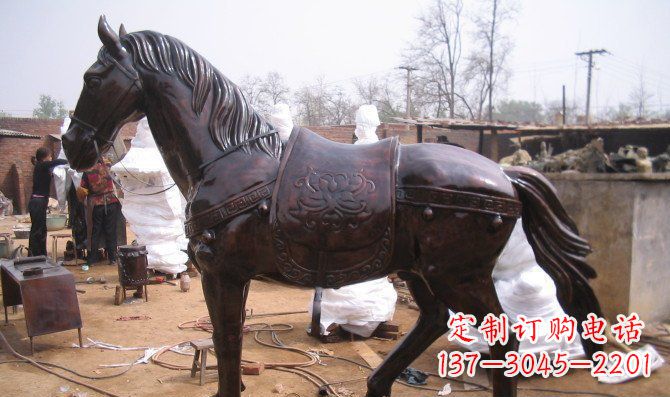 湖南欣赏骏马美丽高贵的动物铜雕