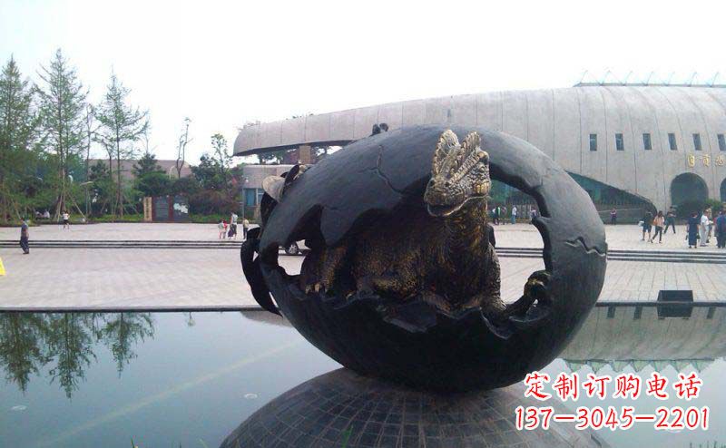 湖南广场恐龙蛋景观铜雕