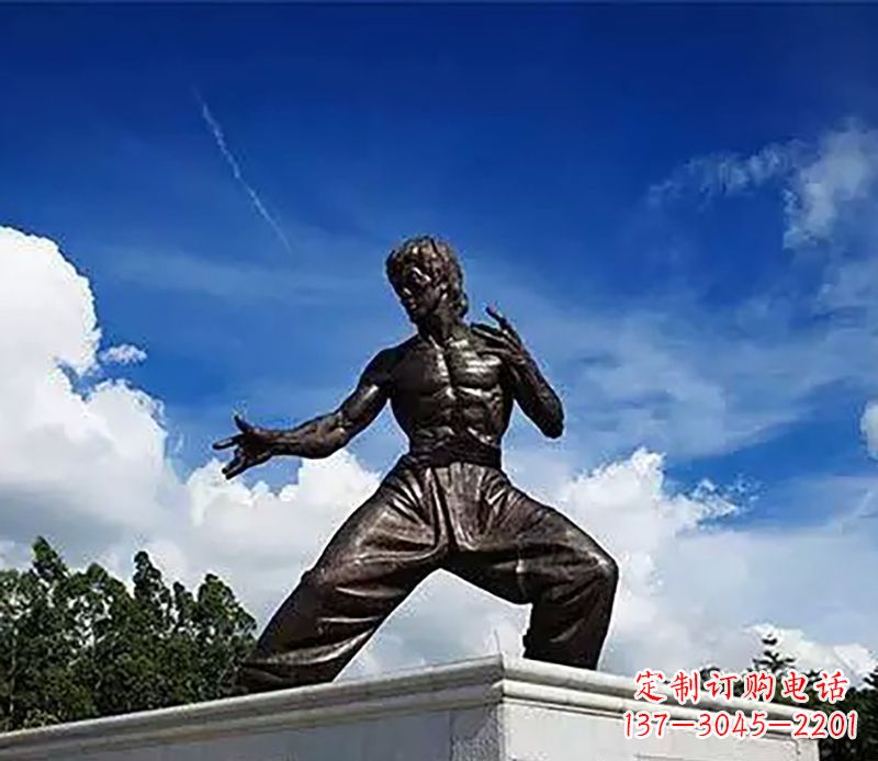 湖南广场李小龙铜雕