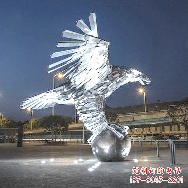 湖南广场老鹰不锈钢景观雕塑