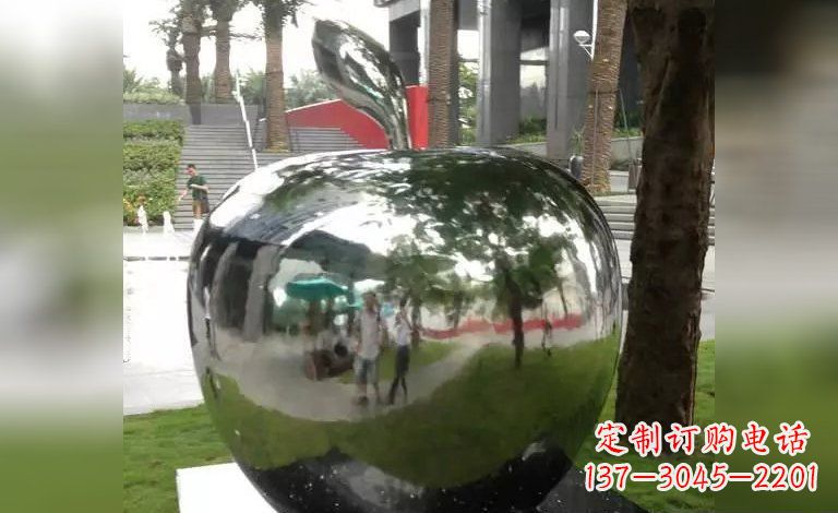湖南新奇优雅的苹果雕塑