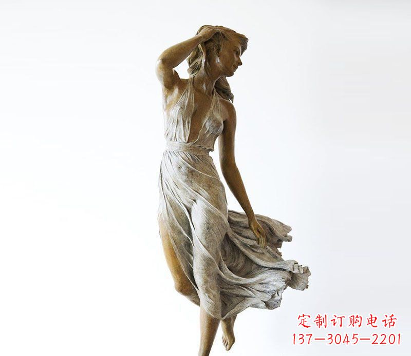 湖南空灵优雅的西方美女雕塑