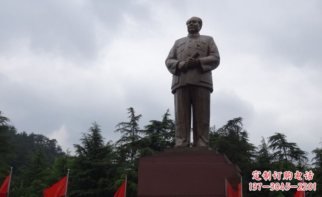湖南广场伟人毛泽东铜雕