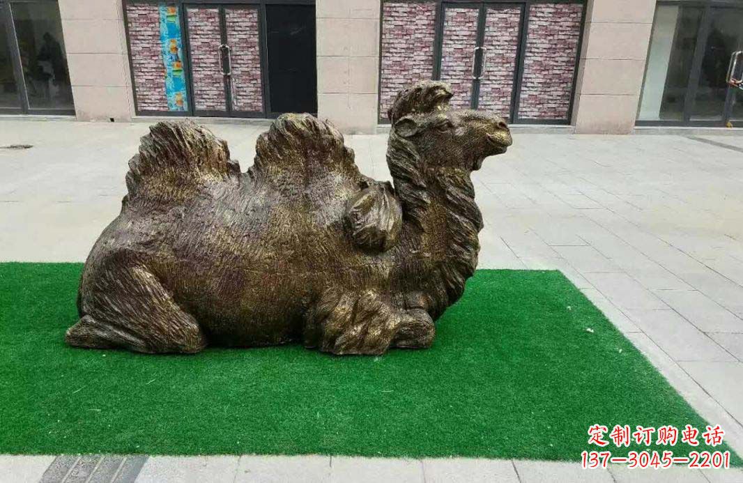 湖南完美艺术──骆驼跪姿铜雕