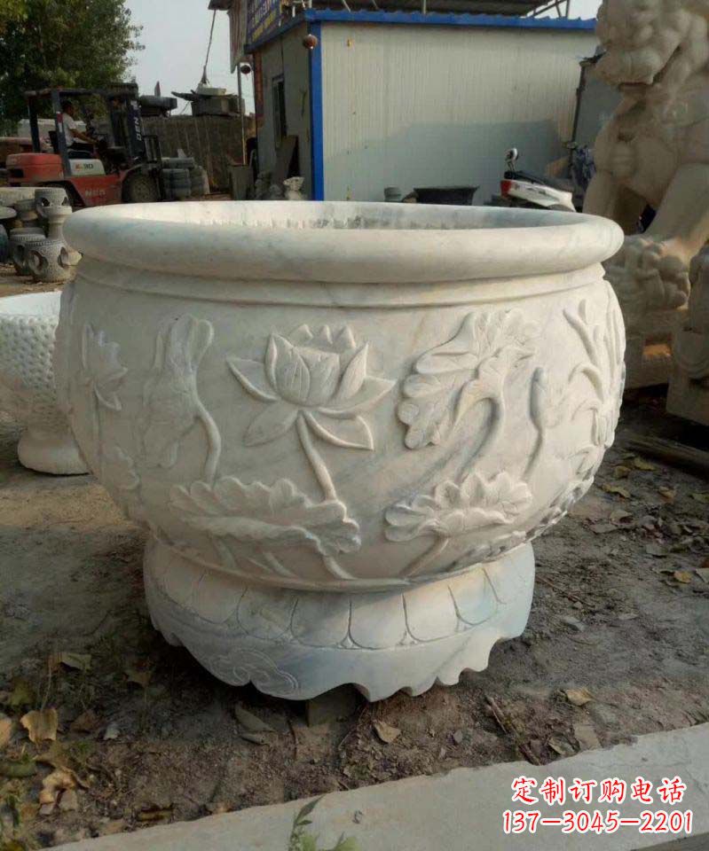 湖南汉白玉荷花石浮雕水缸,营造令人心旷神怡的宁静之美