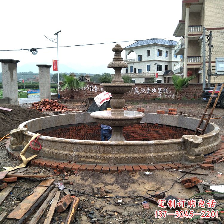 湖南汉白玉水景雕塑是由中领雕塑定制的精美水景…
