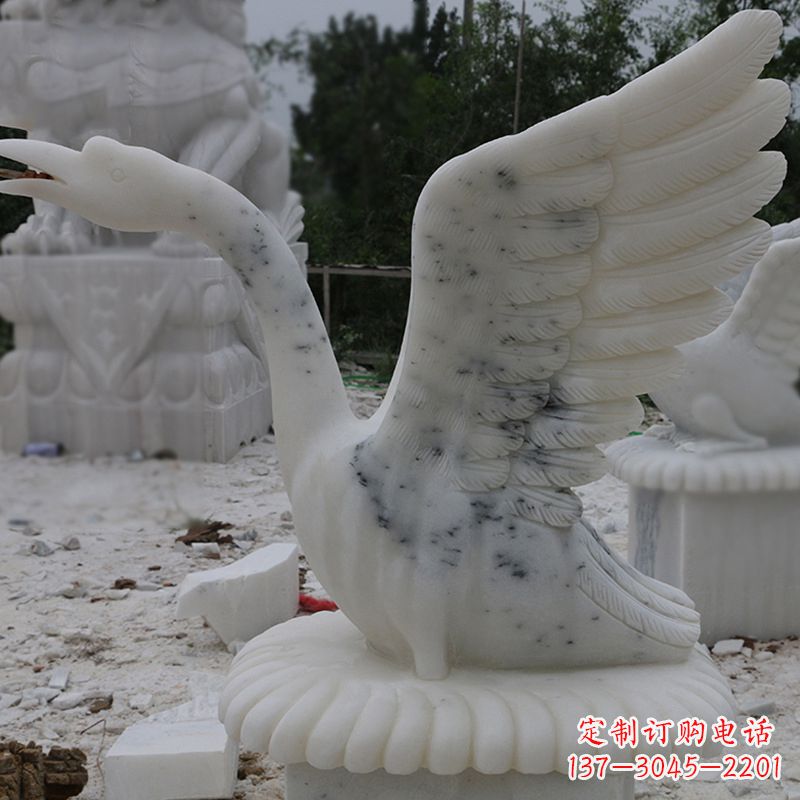 湖南汉白玉吐水天鹅石雕