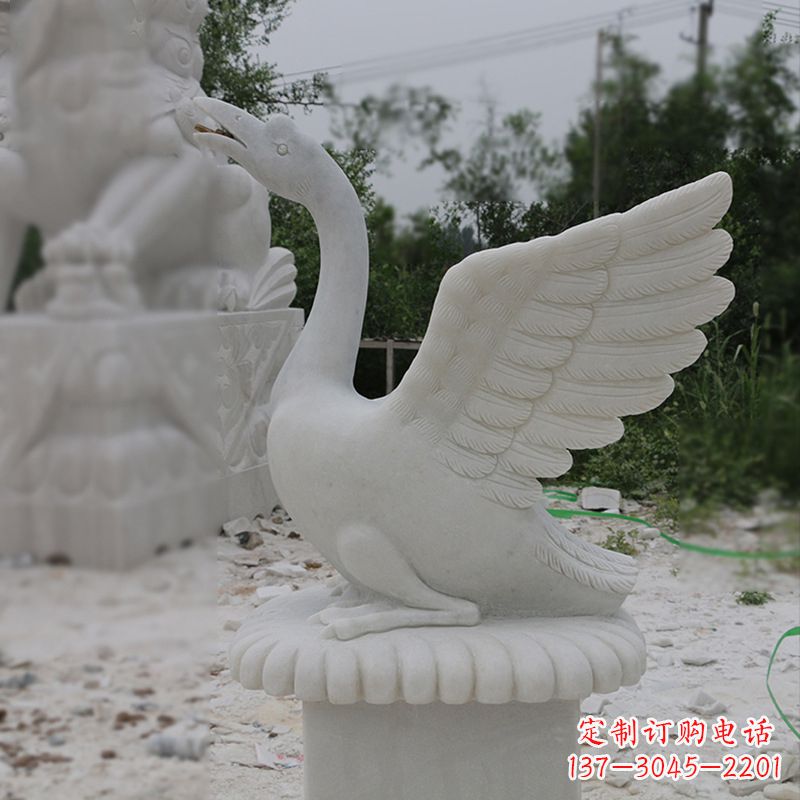 湖南汉白玉展翅喷水天鹅雕塑
