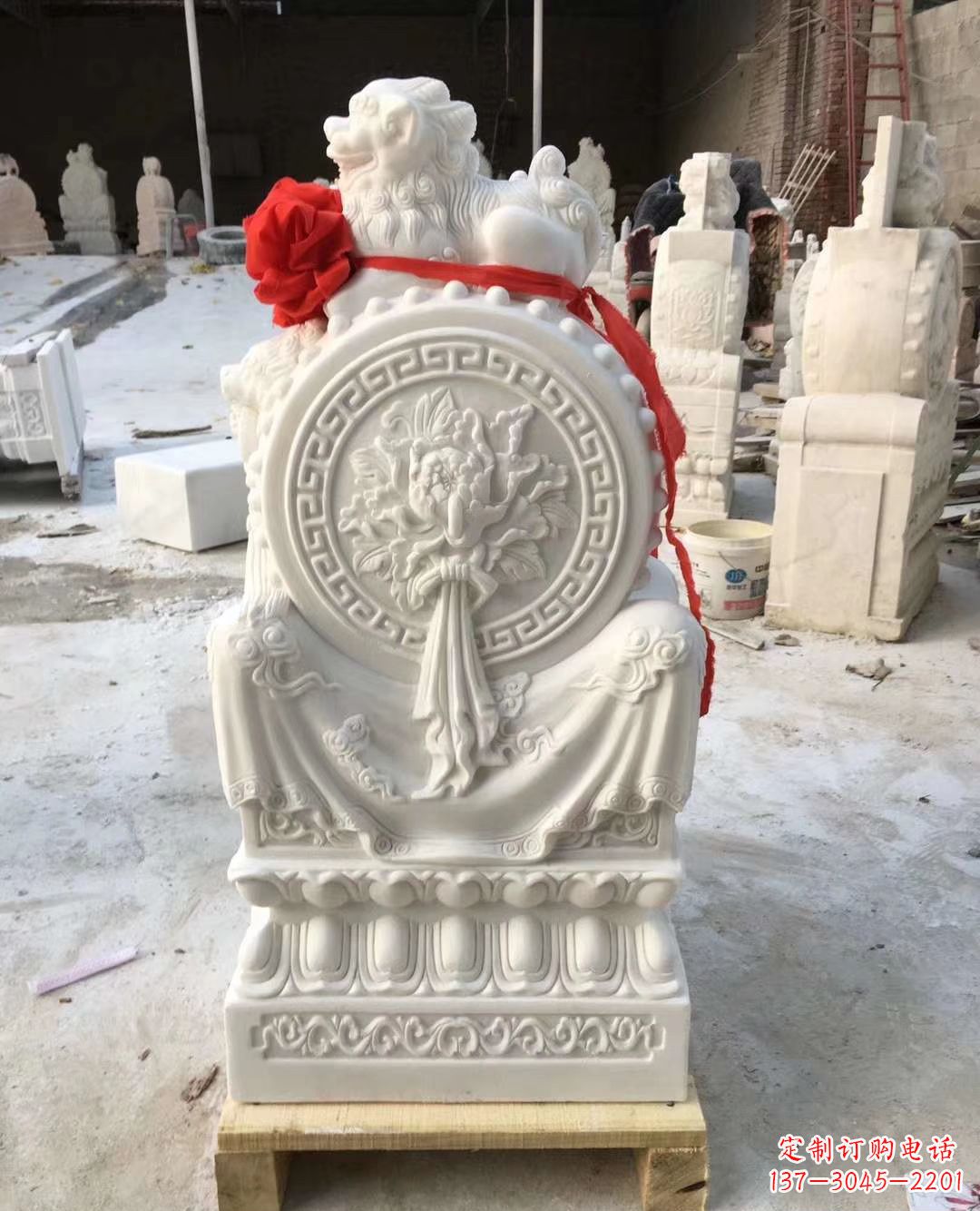 湖南汉白玉招财狮子石门墩