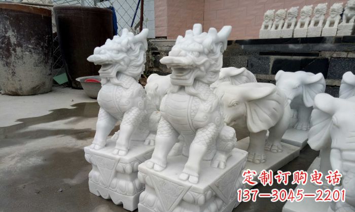 湖南汉白玉麒麟雕塑:门口镇宅石雕之美