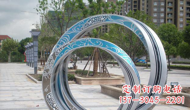 湖南铸造精良的不锈钢圆环雕塑