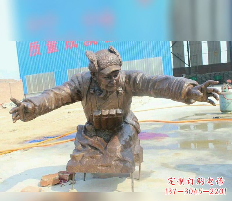 湖南黄继光校园英雄铜雕：传承伟大精神