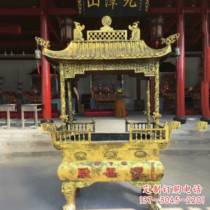 湖南艺术之美,黄铜香炉雕塑