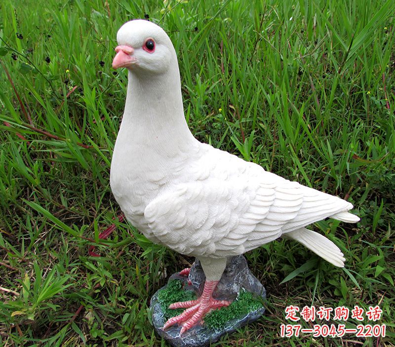 湖南角斗士广场鸽子雕塑,象征勇气和坚毅