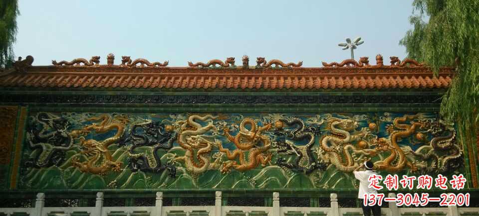 湖南九龙壁景观石雕——造型精致,极致雕刻