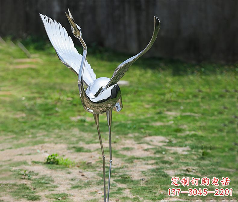 湖南高端定制丹顶鹤展翅不锈钢雕塑