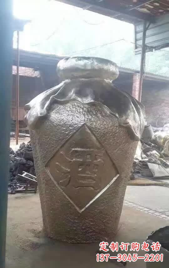湖南传统文化气质的酒坛铜雕