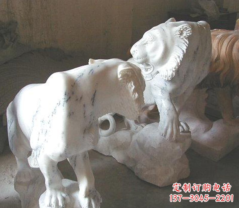 湖南领雕塑是一家专业的雕塑定制厂家,我们的老…