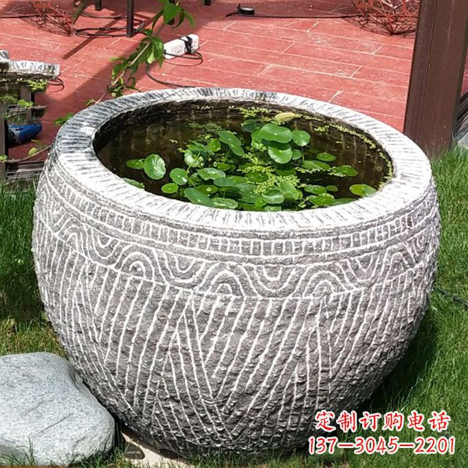 湖南老青石花盆雕塑：独特的家居艺术装饰