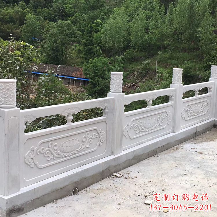 湖南莲花纹石栏板雕塑,为你树立华丽边框