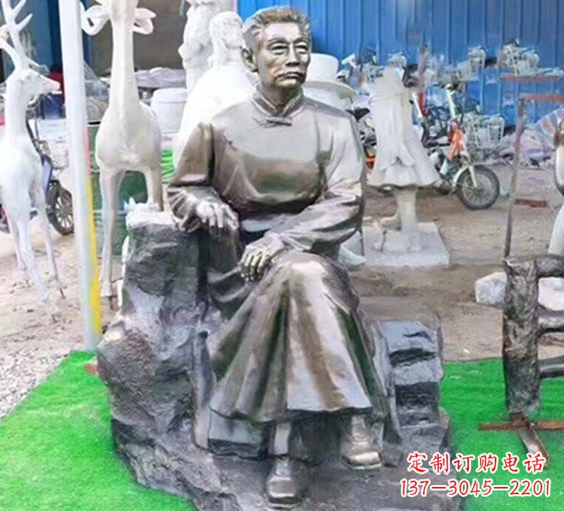 湖南鲁迅铜雕塑,铸就永恒传奇