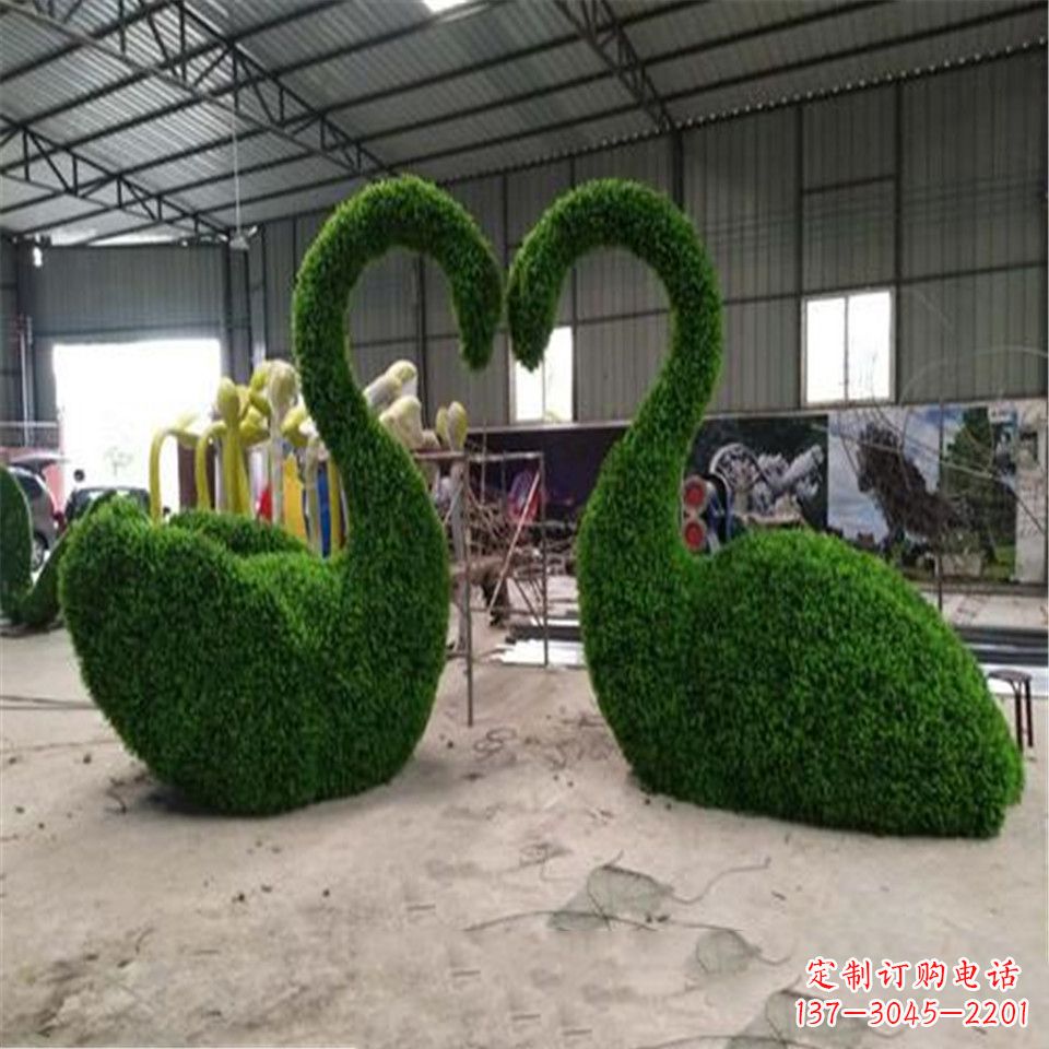 湖南绿植抽象特制天鹅雕塑