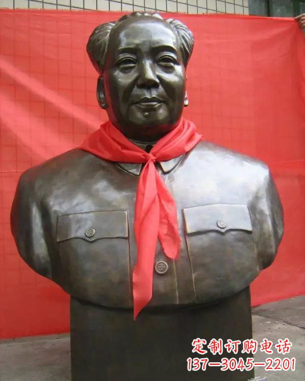 湖南毛主席铜雕像,见证历史的瞬间