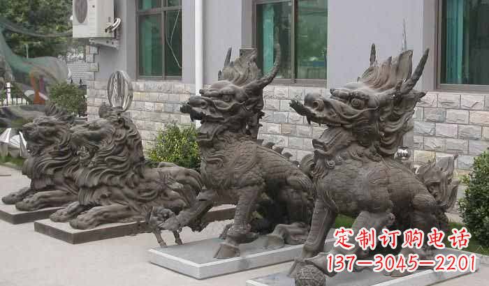 湖南招财进宝,麒麟雕塑立足宅门口