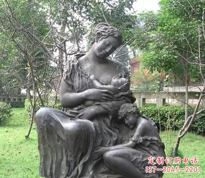 湖南母亲喂奶公园人物铜雕