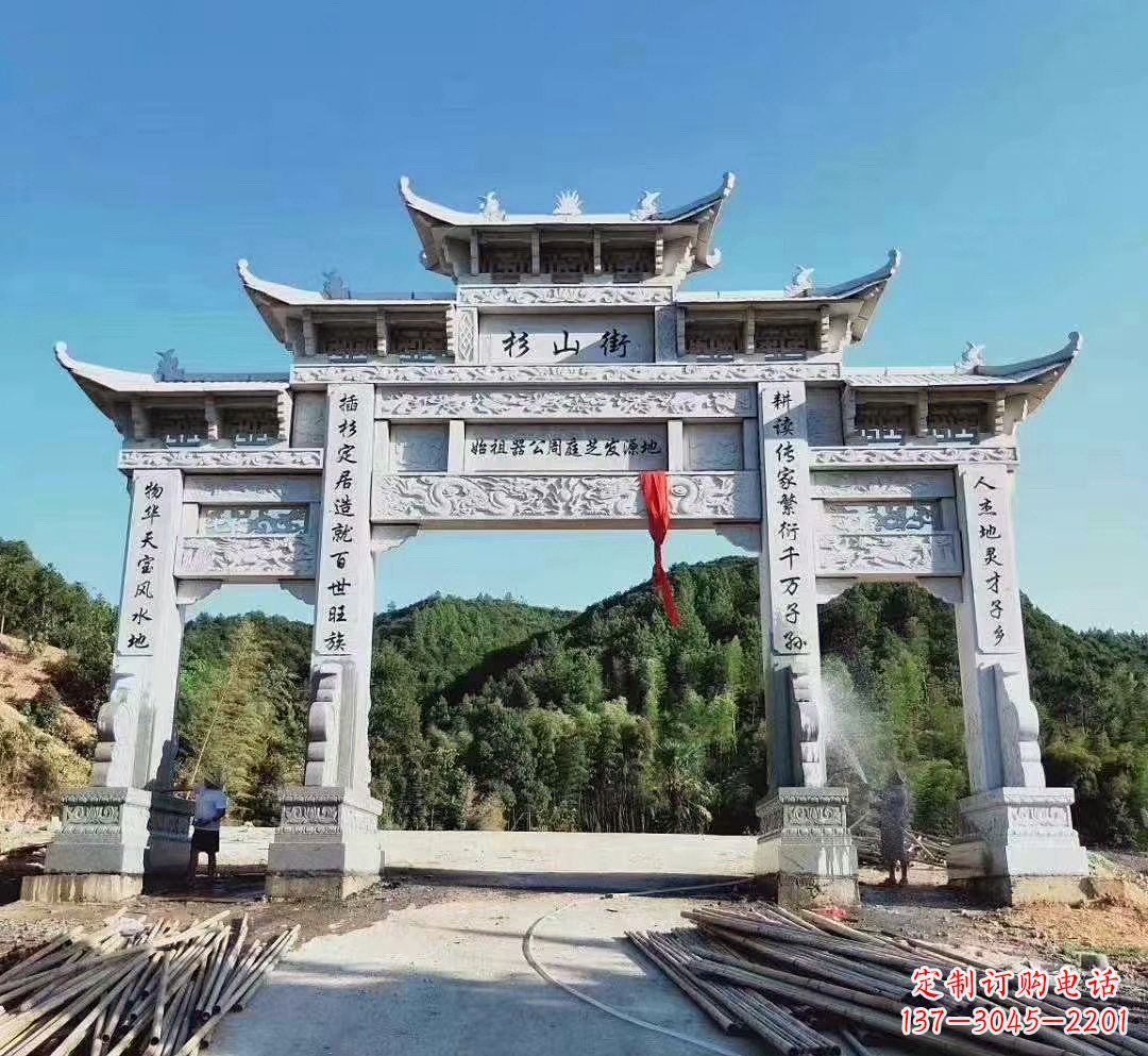 湖南中领雕塑:精美牌坊雕塑