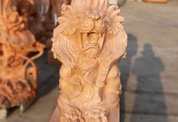 湖南象征力量的汇丰狮子红石雕