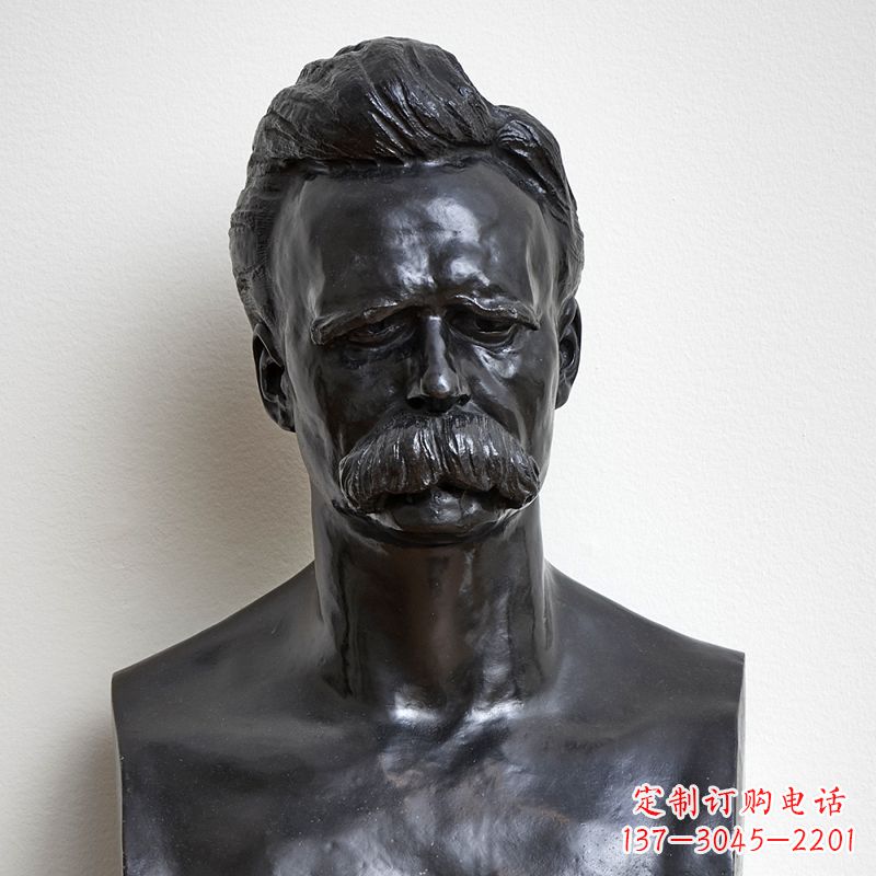 湖南尼采石雕头像,独特而华丽