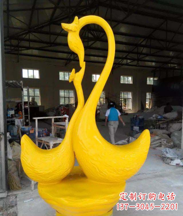 湖南精致的天鹅玻璃钢雕塑