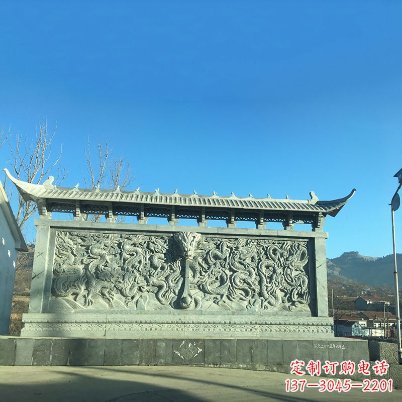 湖南青石九龙壁,精美雕塑饰衬城市广场