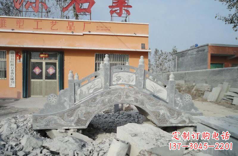湖南青石仿古拱桥雕塑,令领雕塑为您打造