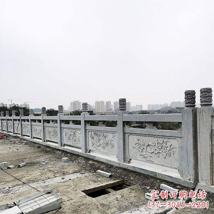 湖南青石户外石雕栏板引人入胜的艺术之美