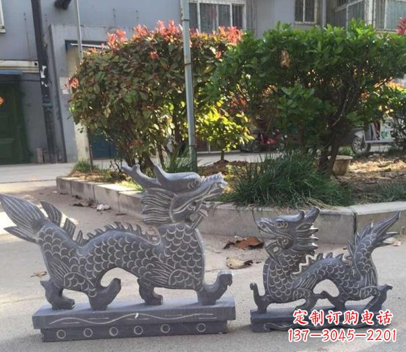 湖南青石雕刻母子龙是由中领雕塑工厂家生产的一…