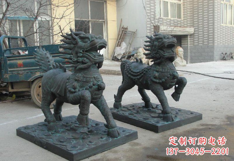 湖南唯美雕塑:青铜立式麒麟
