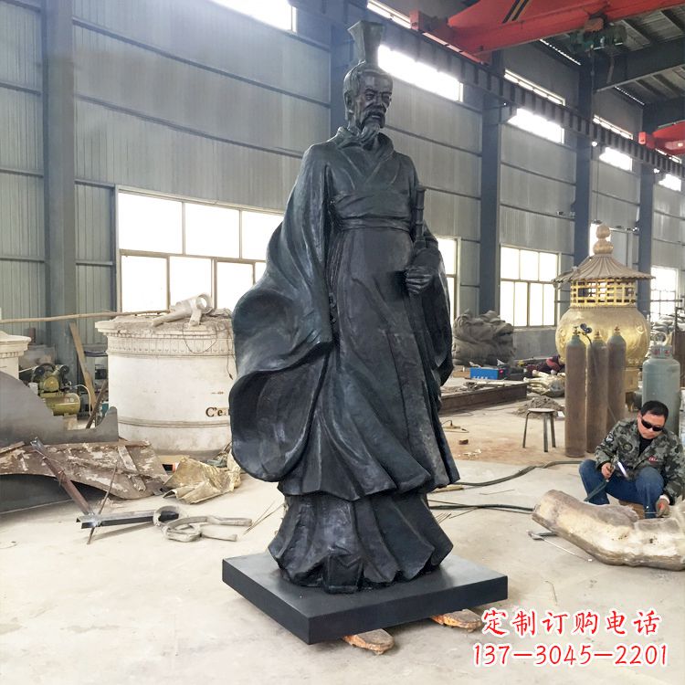 湖南体现古典韵味,屈原铜雕塑!