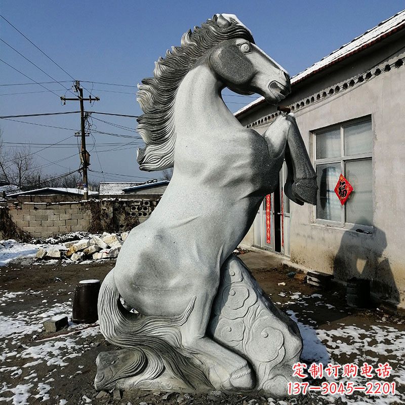湖南艺术品呈献——人立而起的马儿石雕