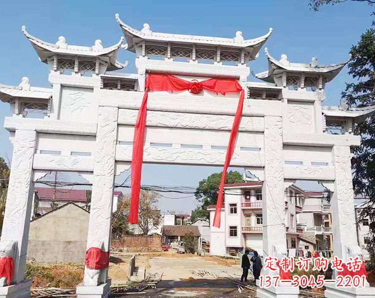 湖南三门三楼石雕牌坊:专业定制牌坊雕塑