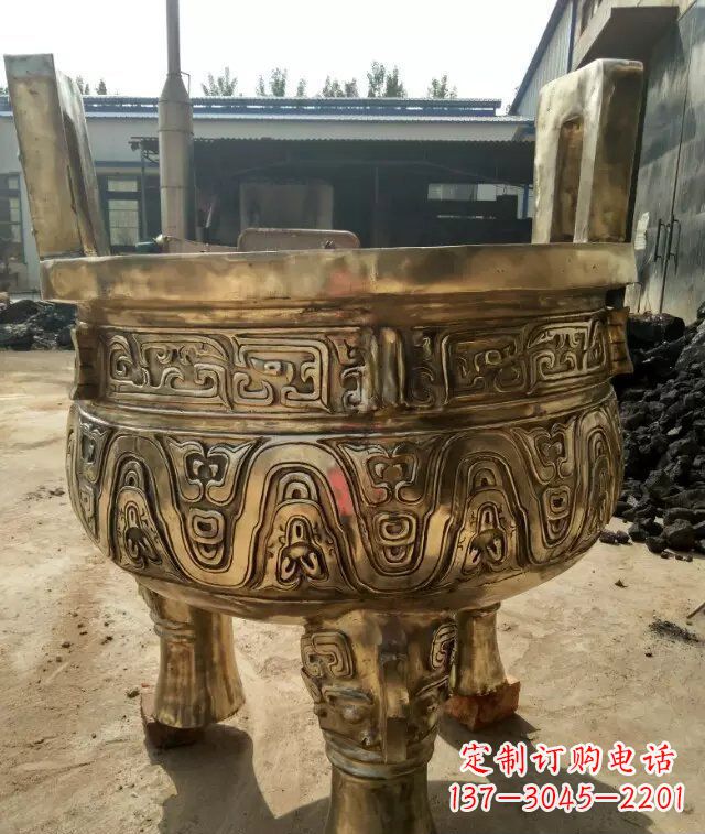 湖南追求完美的三足香炉