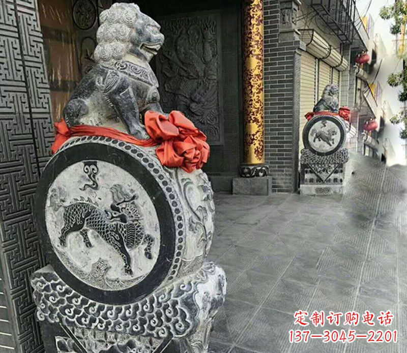 湖南狮子抱鼓石门墩雕塑,体现古典风格