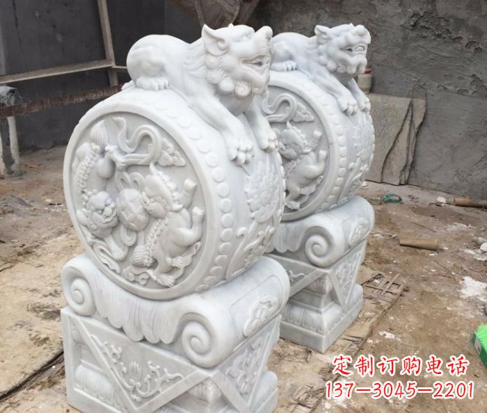 湖南中领雕塑领先制作狮子抱鼓石门墩