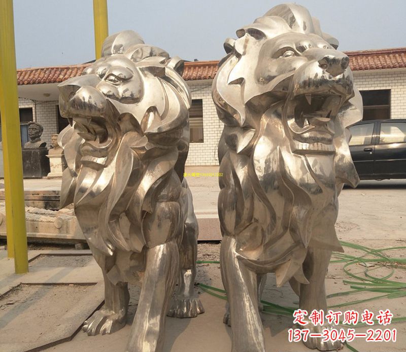 湖南象征力量与智慧的狮子雕塑